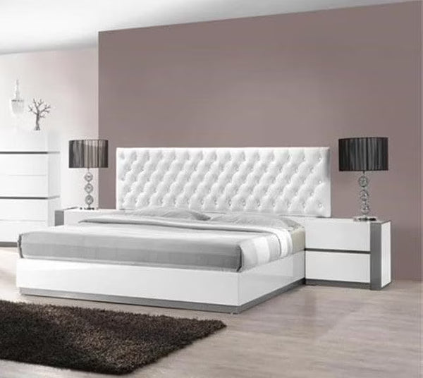 3 - Piece Modern Bedroom Furniture Set, California King Platform Bed with 2x Nightstand, White Lacquer Finish